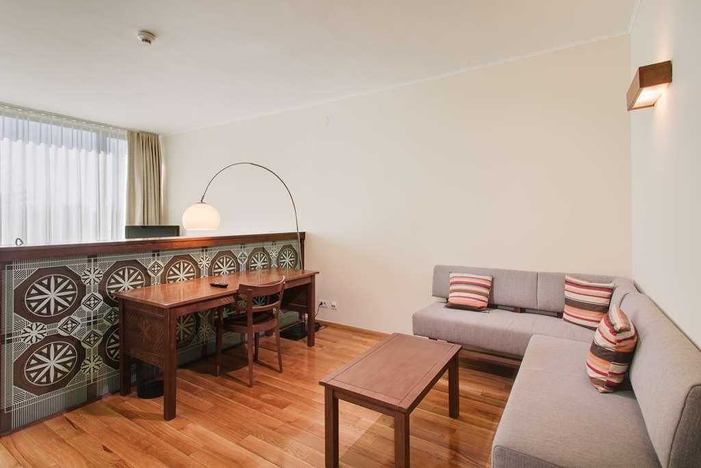 Doubletree By Hilton Hotel Cluj - City Plaza Room photo