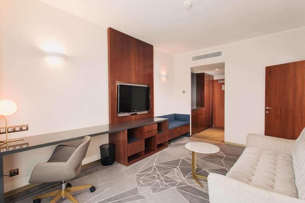Doubletree By Hilton Hotel Cluj - City Plaza Room photo