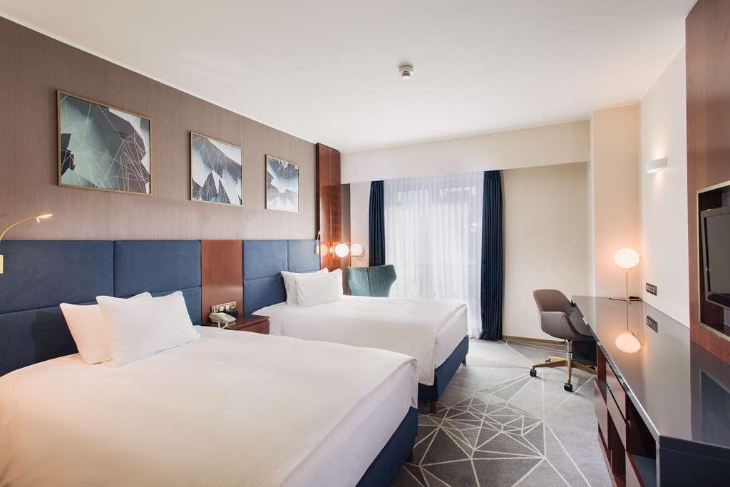 Doubletree By Hilton Hotel Cluj - City Plaza Room photo