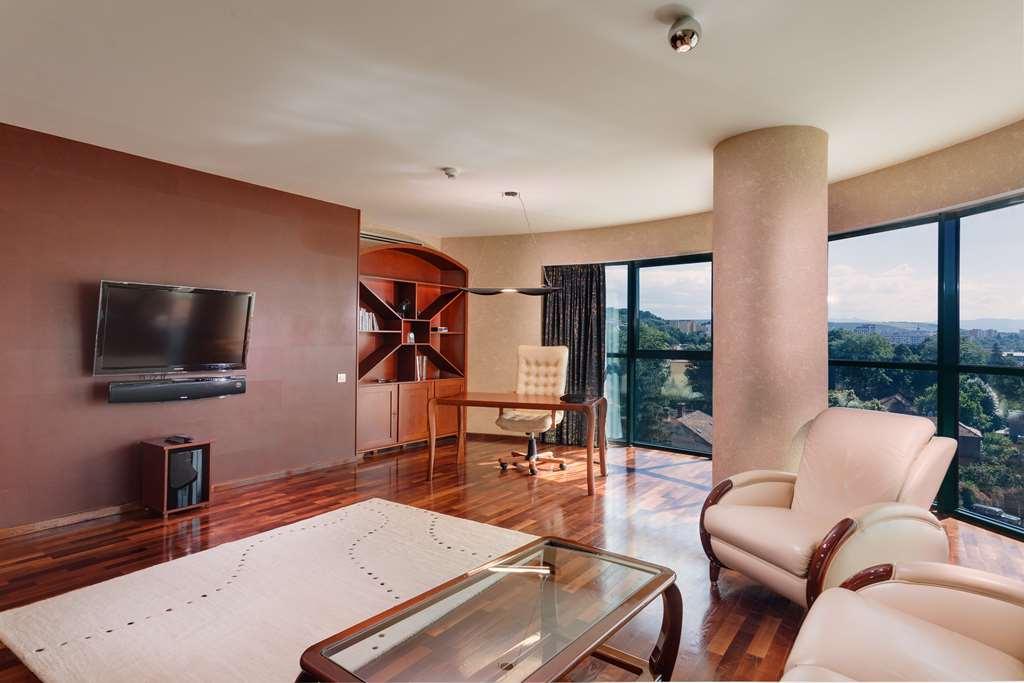 Doubletree By Hilton Hotel Cluj - City Plaza Room photo