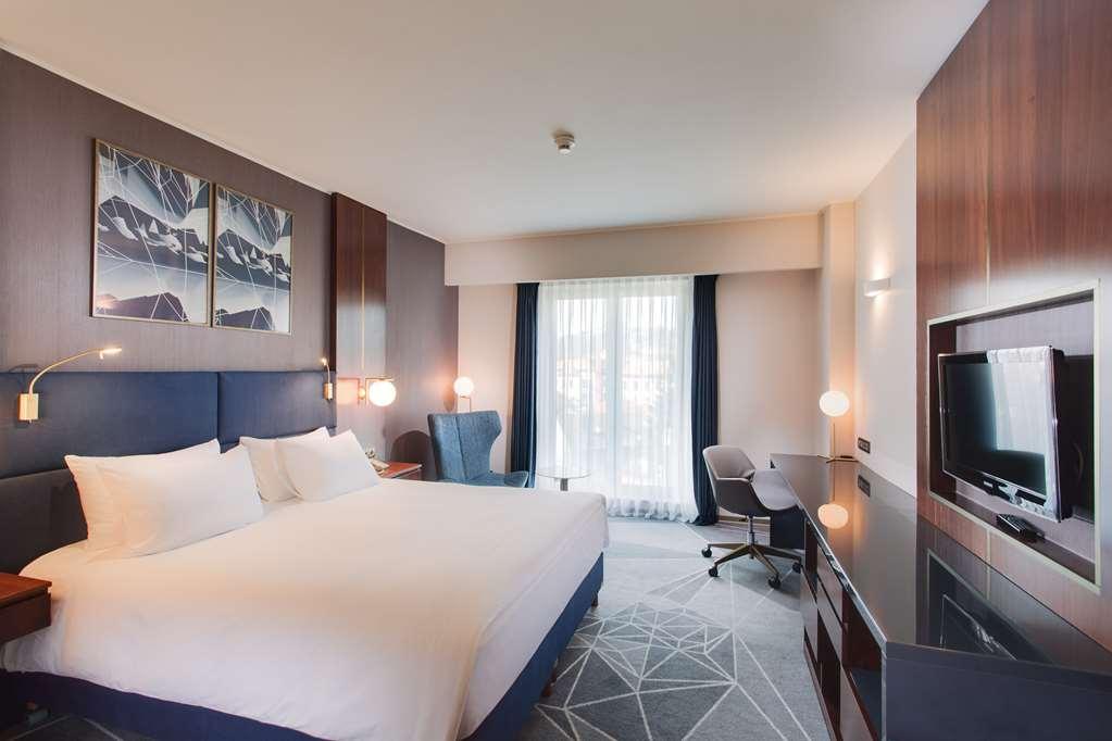 Doubletree By Hilton Hotel Cluj - City Plaza Room photo